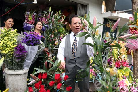 Mày râu thổ lộ chân tình ngày 8-3 - 3