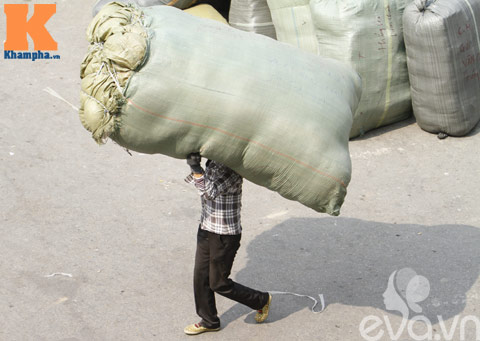 Buồn tủi những người phụ nữ không có ngày 8/3 - 6
