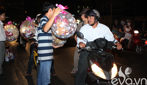 Mày râu thổ lộ chân tình ngày 8-3 - 13