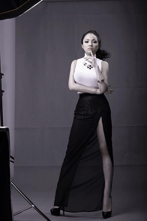 Thủy Top lột xác khỏi nickname ngực quot;khủngquot; - 11