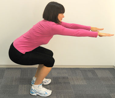 11 động tác căng cơ bụng phẳng lỳ - 8