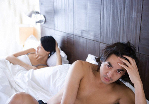 Bị chồng ghét chỉ vì tội...ngực to - 1