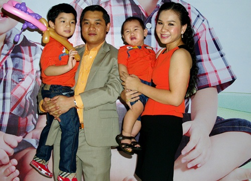 Mai Thu Huyền đưa chồng, con đi sự kiện - 8