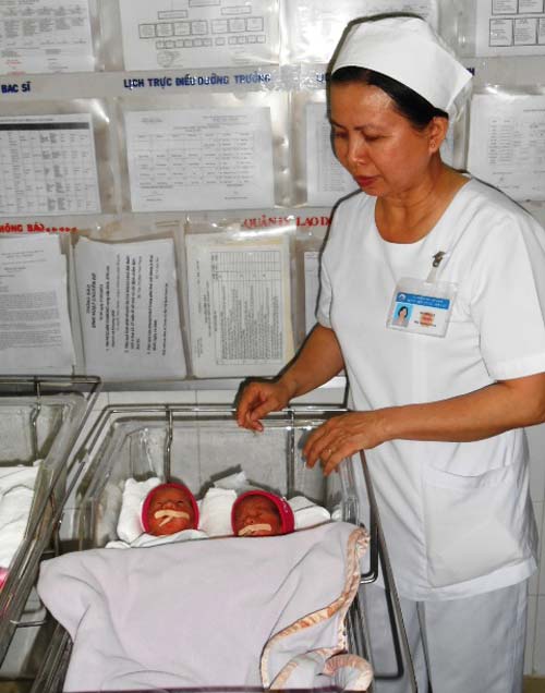 Niềm vui vỡ òa của người mẹ sinh 5 cháu nhỏ - 3