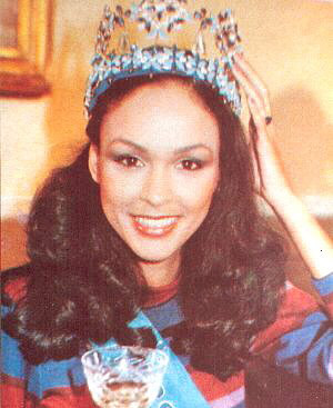 Ngắm 11 vương miện của lịch sử Miss World - 16