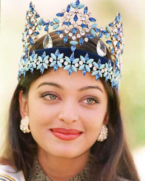 Ngắm 11 vương miện của lịch sử Miss World - 17