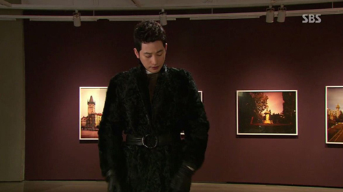 Soi vest đẳng cấp của Park Shi Hoo - 10