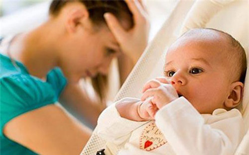 Đẻ con đẹp quá cũng bị mẹ chồng ghét - 2