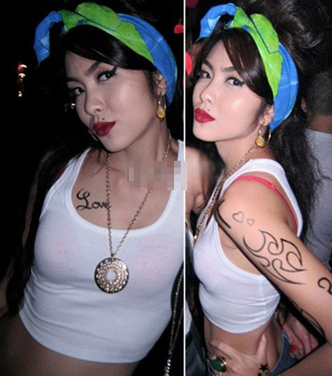 Một hình ảnh rất khác với Tăng Thanh Hà dụ dàng nữ tính trong một bữa tiệc Halloween. Cô hóa trang trang nữ ca sĩ Amy Winehouse với chiếc áo ba lỗ trắng, lộ dây áo ngực.