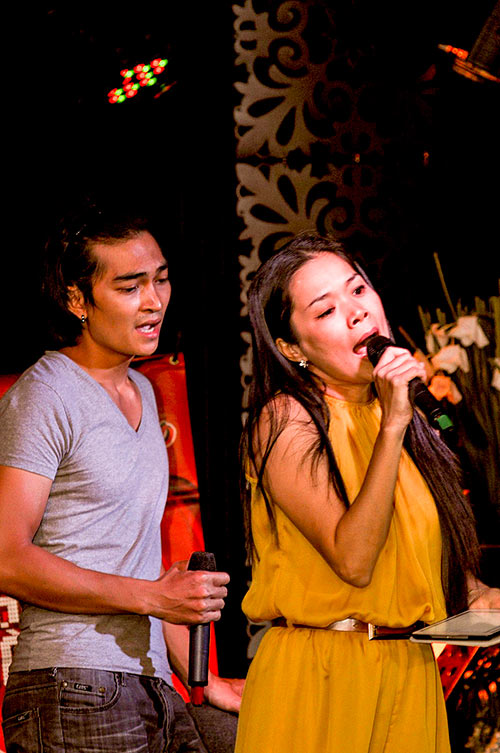 Cát Phượng - Phan Đinh Tùng đứng im tập hát - 11