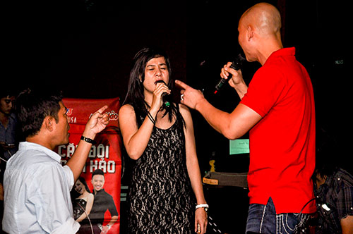 Cát Phượng - Phan Đinh Tùng đứng im tập hát - 1