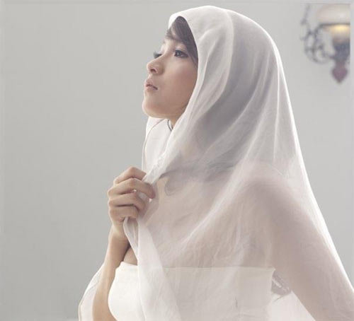 Thủy Top đẹp như nữ thần - 1