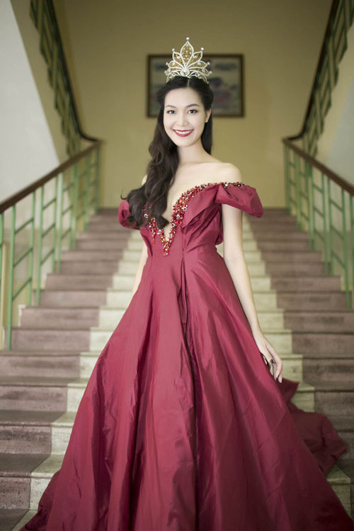 2014: Top 8 mỹ nhân tuổi ngọ xinh đẹp của Vbiz - 4