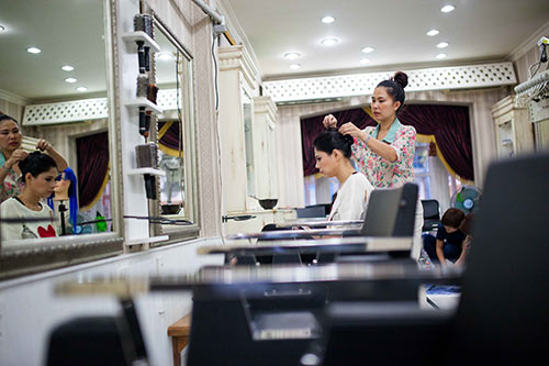 Thanh Thảo chi hơn 100 triệu cho trang phục và tóc - 8