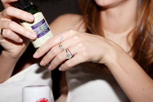 Soi căn hộ độc thân của Miranda Kerr - 11