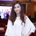 Làng sao - Bạn gái Trấn Thành xóa danh "hotgirl di động"