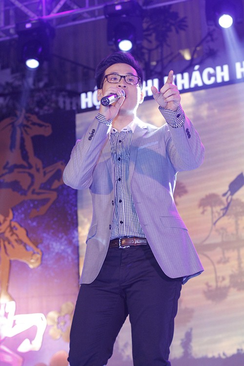 Hồ Quỳnh Hương khiến khán giả quot;nổi da gàquot; - 7