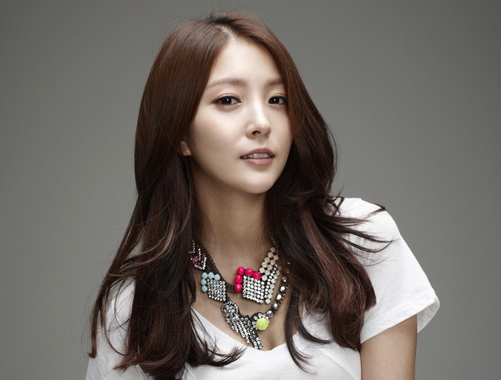 Cách make up tự nhiên, da vẫn mịn màng - 2