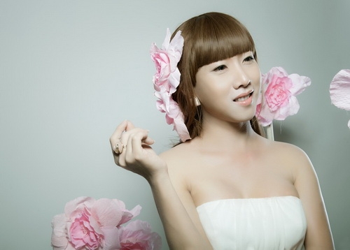 Lộ diện quot;em gáiquot; chuyển giới của Lâm Chi Khanh - 11