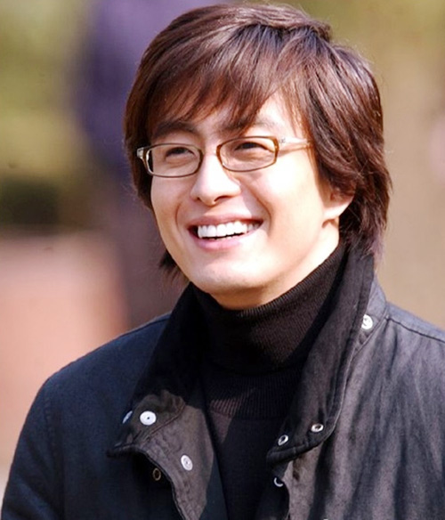 Bae Yong Joon phủ nhận kết hôn vào tháng 4 - 2