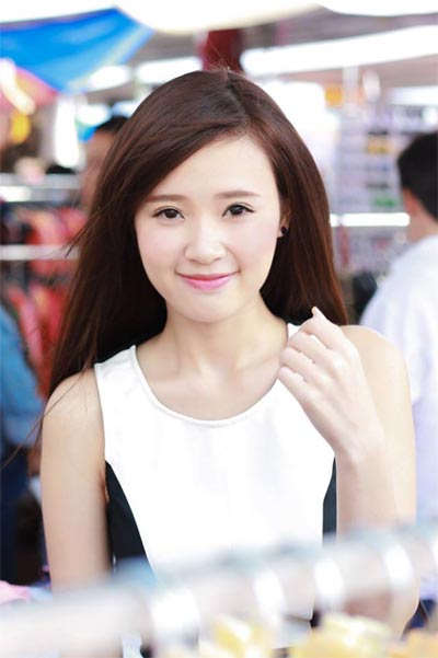 Hoàng Thùy Linh quot;đọ sắcquot; với Phạm Quỳnh Anh - 11
