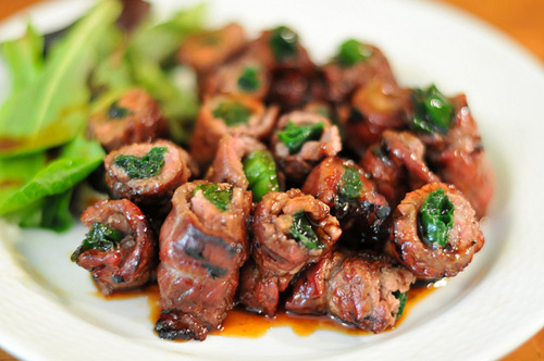 Bò nướng cuộn hành lá hấp dẫn - 8