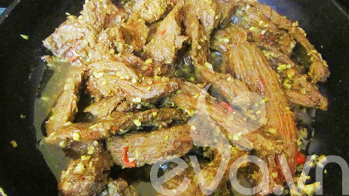 Tuyệt chiêu làm thịt bò khô lai rai Tết - 5