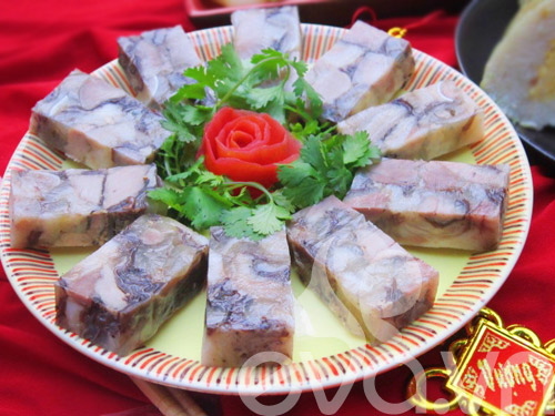 4. Ý Tưởng Trang Trí Khác Cho Giò Xào và Chả