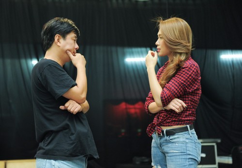 Mỹ Tâm ngồi bệt xuống sàn tập hát - 6