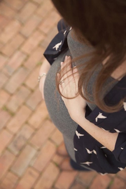 Vợ bầu bí, chồng sinh hư hỏng - 1