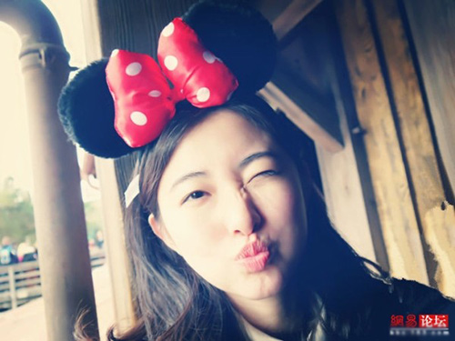 Vị phó giáo sư có nhan sắc ‘nuột nà’ - 3