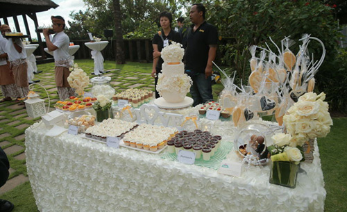 Dương Mịch khóa môi Khải Uy trong lễ cưới - 13