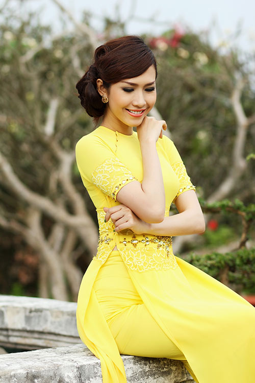 Phan Thu Quyên ấn tượng với gam vàng chanh - 6