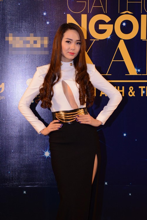 Trang Trần khoe chân thon hút mắt trên thảm đỏ - 10