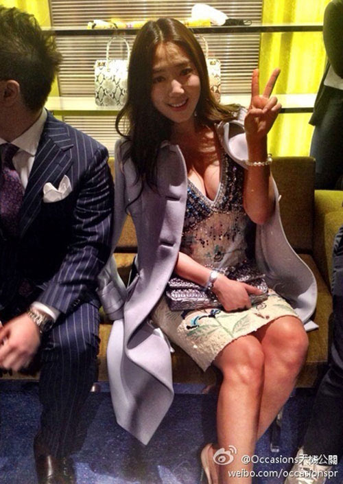 Park Shin Hye bất ngờ khoe vòng 1 quot;khủngquot; - 1