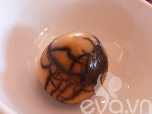 Trứng trà, món ăn Tết của người Hoa - 10