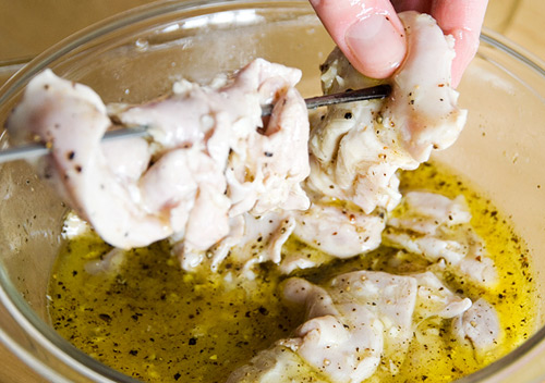 Thịt gà nướng xiên đơn giản, dễ làm - 4