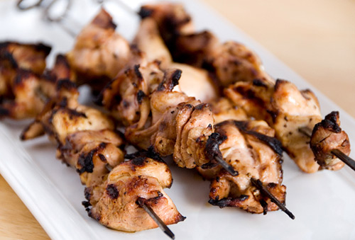 Thịt gà nướng xiên đơn giản, dễ làm - 6