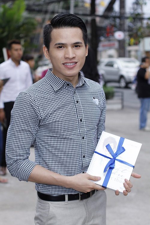 Hoàng Thùy Linh hết lòng vì Wanbi Tuấn Anh - 15