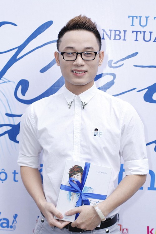 Hoàng Thùy Linh hết lòng vì Wanbi Tuấn Anh - 18