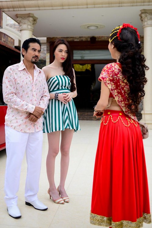 Vũ Hoàng Điệp tình tứ bên quot;đại gia mới#039;#039; - 3