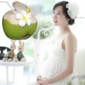 Bà bầu - 3 tháng đầu uống nước dừa: Không nên!