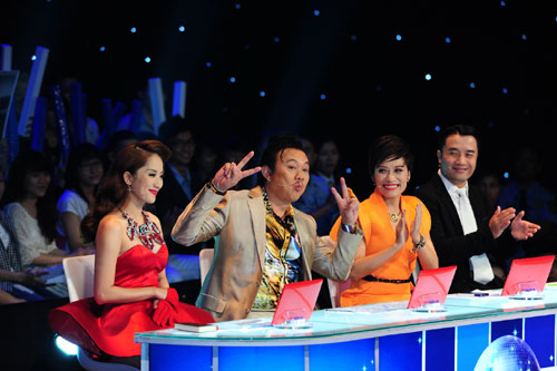 Chí Tài làm quot;nóngquot; Bước nhảy hoàn vũ - 2