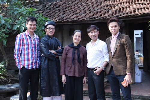 Long Nhật nhỏ bé trong vòng tay Công Dũng - 13