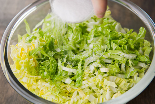 Cách làm kim chi cải thảo quot;siêu tốcquot; - 3
