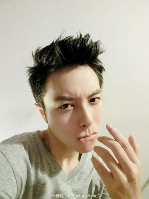 Cô nàng Trung Quốc đẹp trai ngỡ ngàng - 2