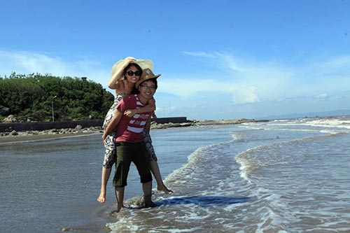 Ngắm hạnh phúc không ồn ào của Mai Giang - 14