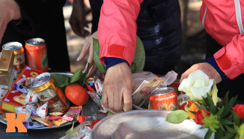 Dịch vụ đổi tiền lẻ quot;phá giáquot; ngày cuối năm - 7