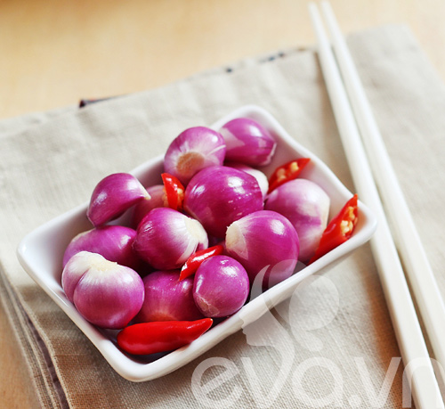 Mẹo muối hành tím không hăng ngày Tết - 10