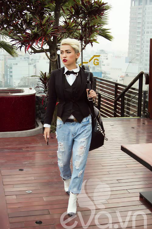 Nàng stylist quyến rũ đầy quot;nổi loạnquot; - 8